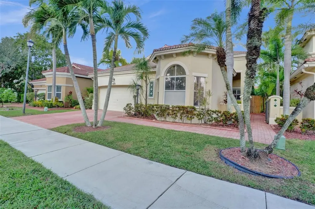 5885 NW 121st Terrace Coral Springs FL 33076
