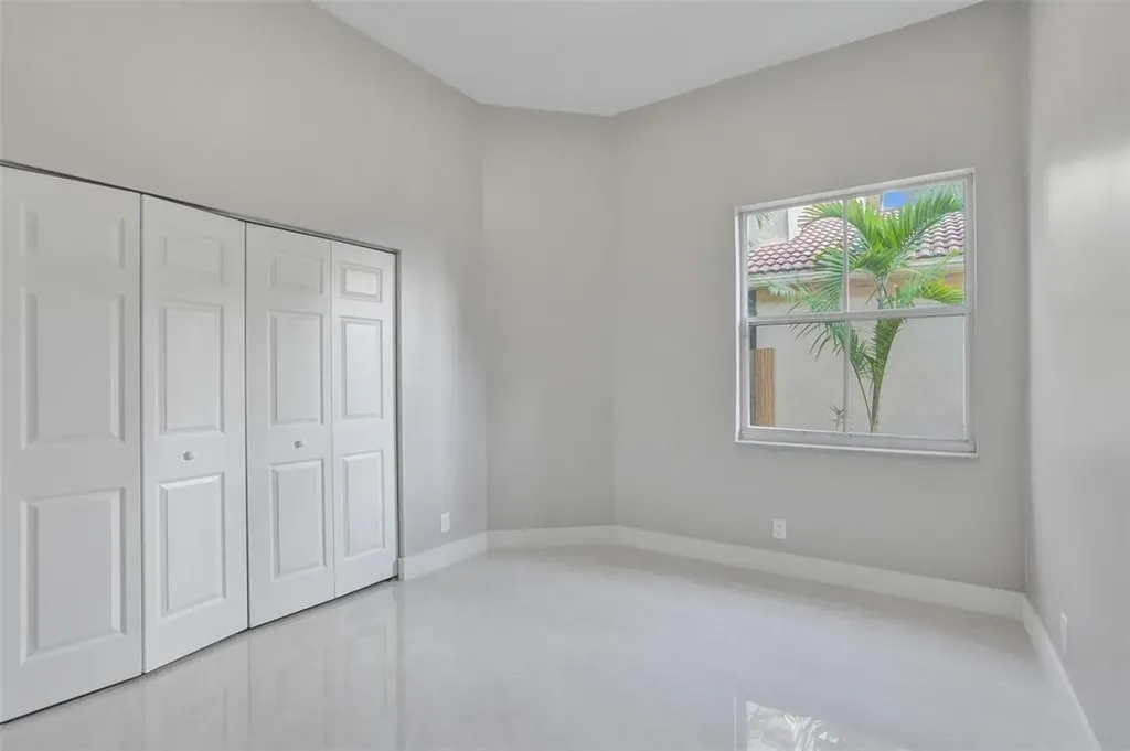 5885 NW 121st Terrace Coral Springs FL 33076
