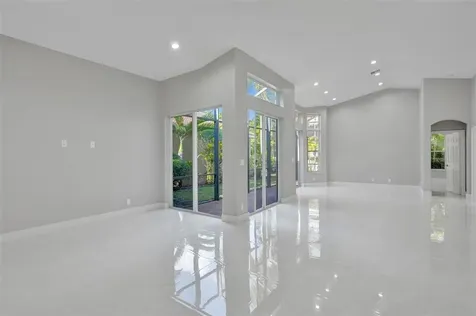5885 NW 121st Terrace Coral Springs FL 33076