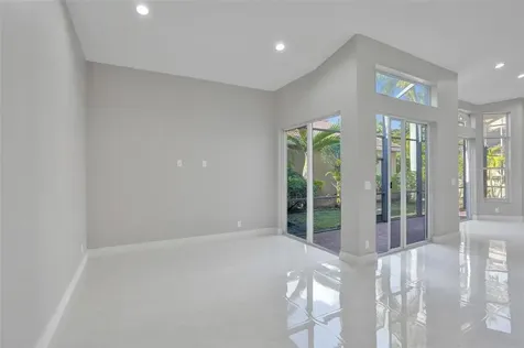 5885 NW 121st Terrace Coral Springs FL 33076