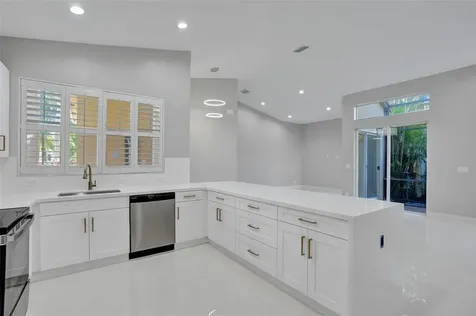 5885 NW 121st Terrace Coral Springs FL 33076