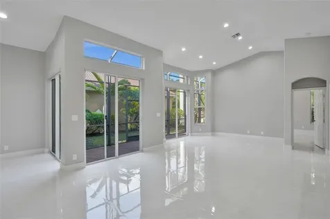 5885 NW 121st Terrace Coral Springs FL 33076
