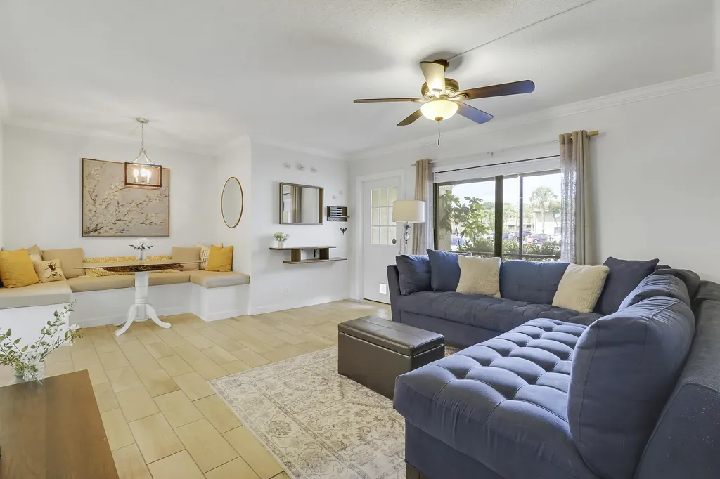 507 Shady Pine Way Greenacres FL 33415