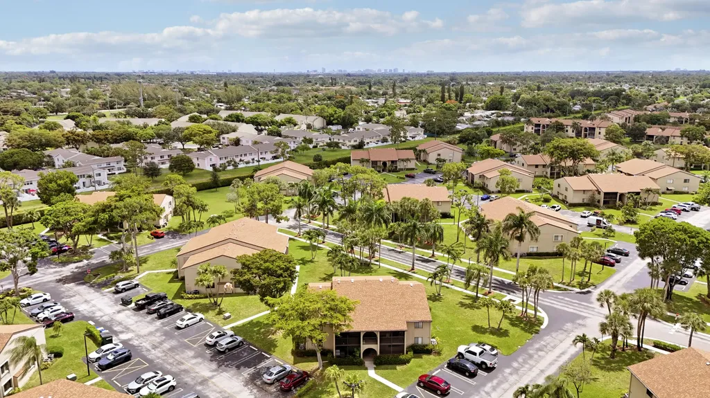 507 Shady Pine Way Greenacres FL 33415