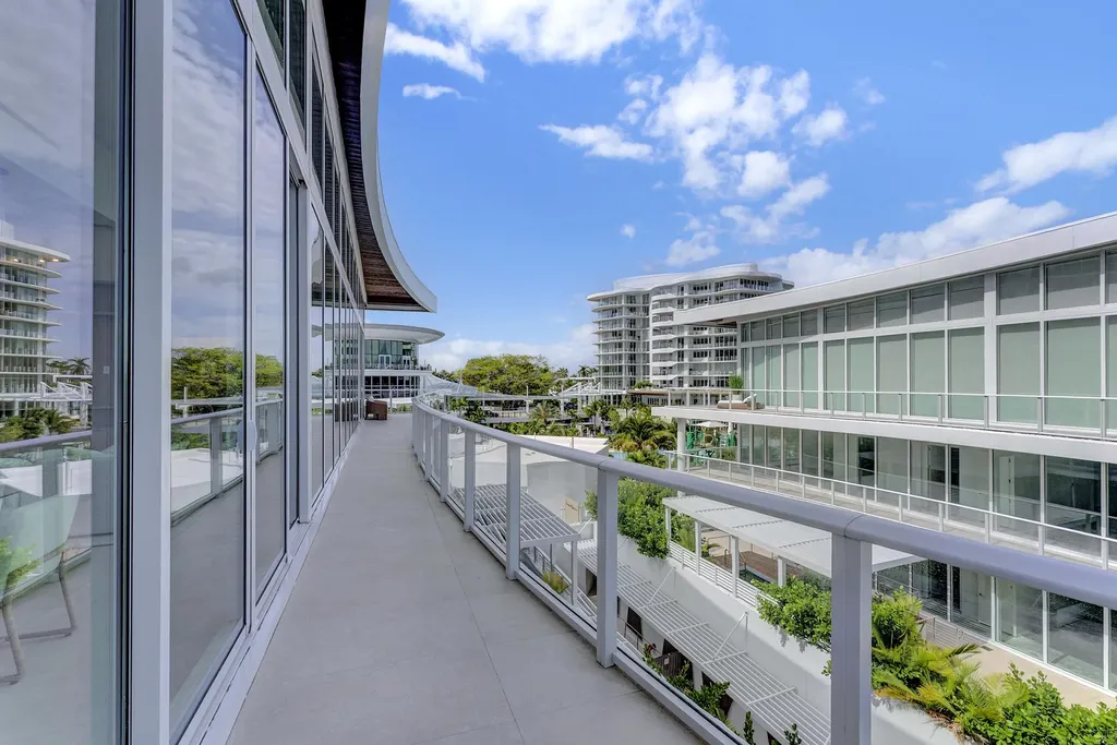 2321 SE 17th Street Fort Lauderdale FL 33316