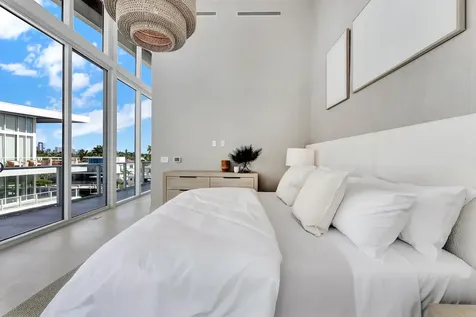 2321 SE 17th Street Fort Lauderdale FL 33316