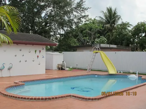 2828 SW 2nd Street Miami FL 33135