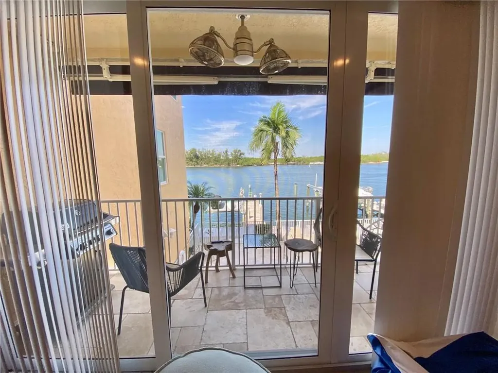 4230 N Ocean Drive Hollywood FL 33019