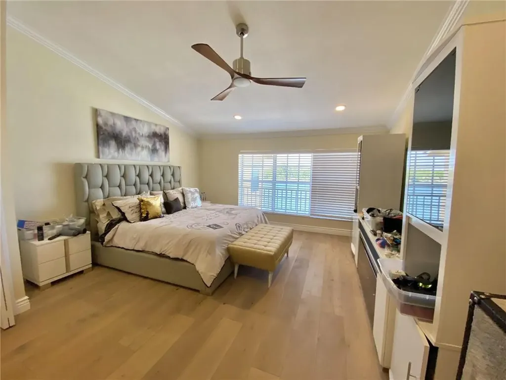 4230 N Ocean Drive Hollywood FL 33019