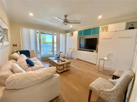 4230 N Ocean Drive Hollywood FL 33019