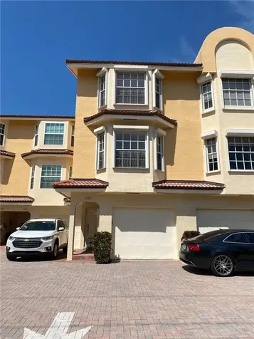 4230 N Ocean Drive Hollywood FL 33019