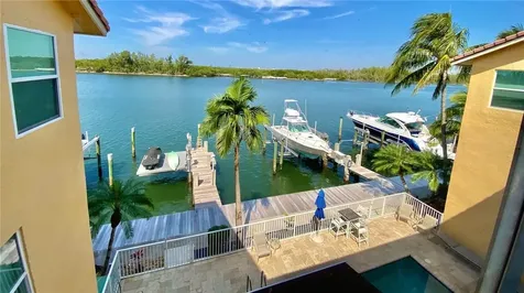 4230 N Ocean Drive Hollywood FL 33019