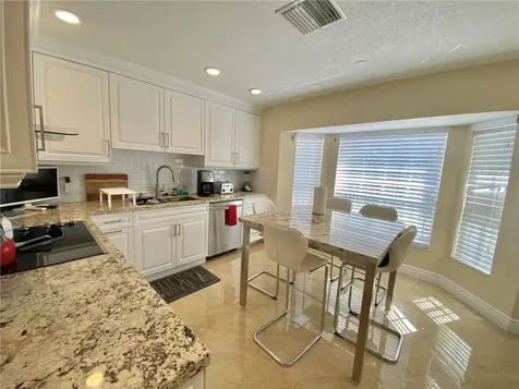 4230 N Ocean Drive Hollywood FL 33019
