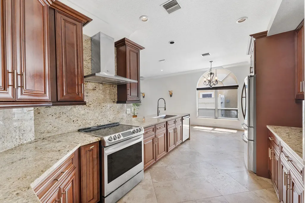 9399 Lake Serena Drive Boca Raton FL 33496