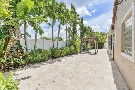 9399 Lake Serena Drive Boca Raton FL 33496