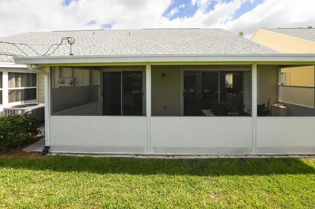 2640 SE Tropical East Circle Port St Lucie FL 34952