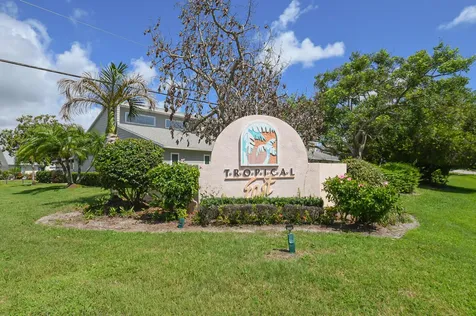 2640 SE Tropical E Circle Port St Lucie FL 34952
