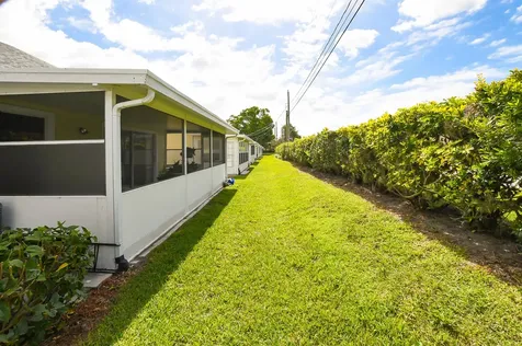 2640 SE Tropical E Circle Port St Lucie FL 34952