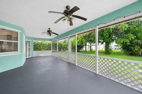 2265 SE Carnation Avenue Port St Lucie FL 34952