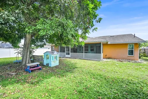 2265 SE Carnation Avenue Port St Lucie FL 34952