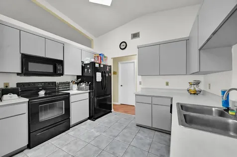 2265 SE Carnation Avenue Port St Lucie FL 34952