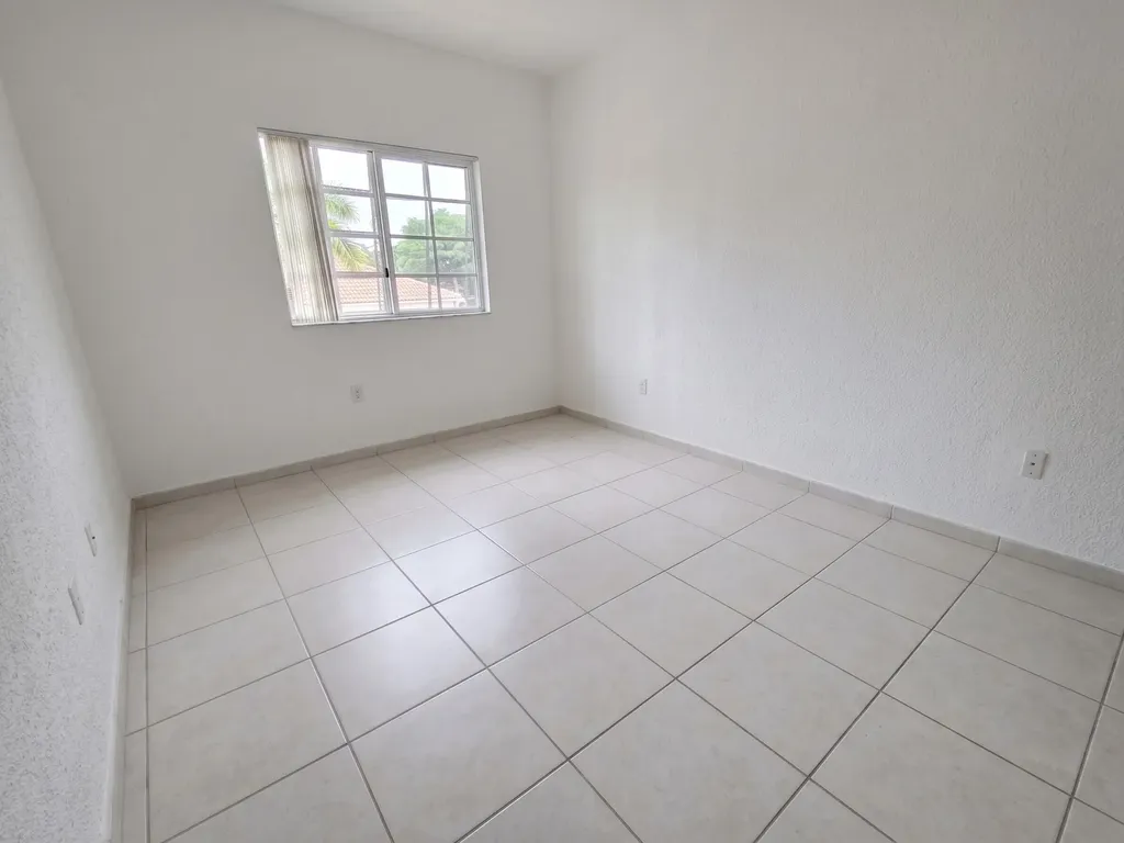 7240 NW 114th Avenue Doral FL 33178