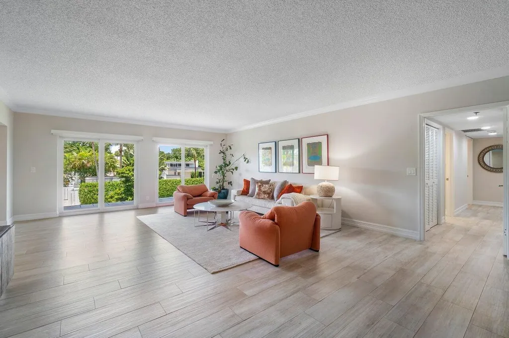 950 De Soto Road Boca Raton FL 33432