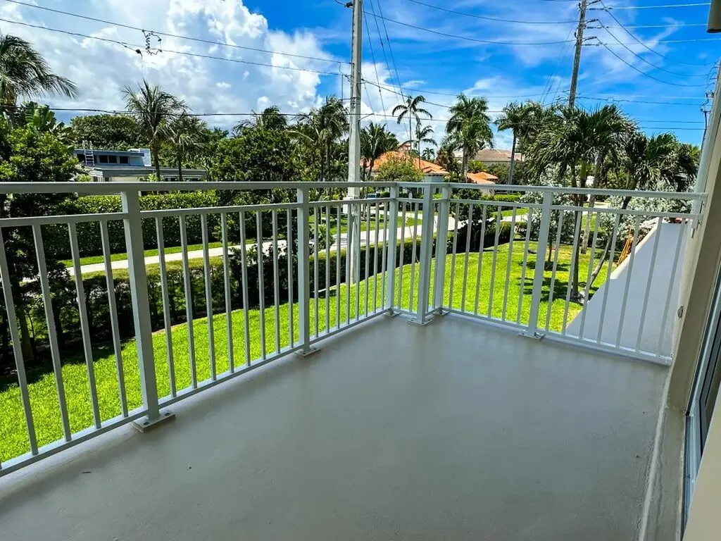 950 De Soto Road Boca Raton FL 33432