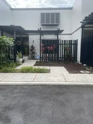 1660 W Golfview Drive Pembroke Pines FL 33026