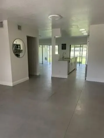 1660 W Golfview Drive Pembroke Pines FL 33026