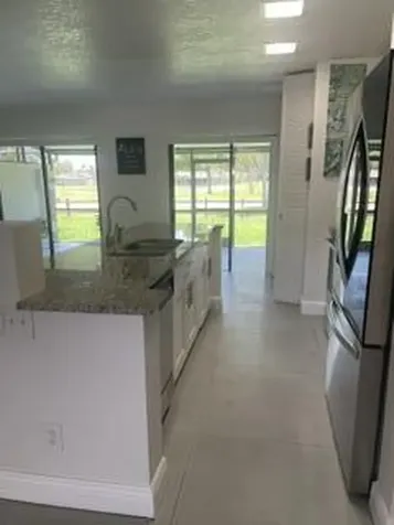 1660 W Golfview Drive Pembroke Pines FL 33026