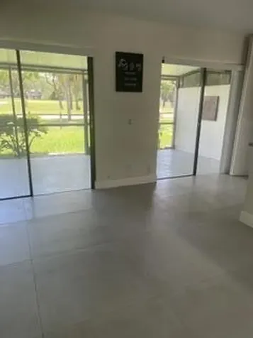 1660 W Golfview Drive Pembroke Pines FL 33026