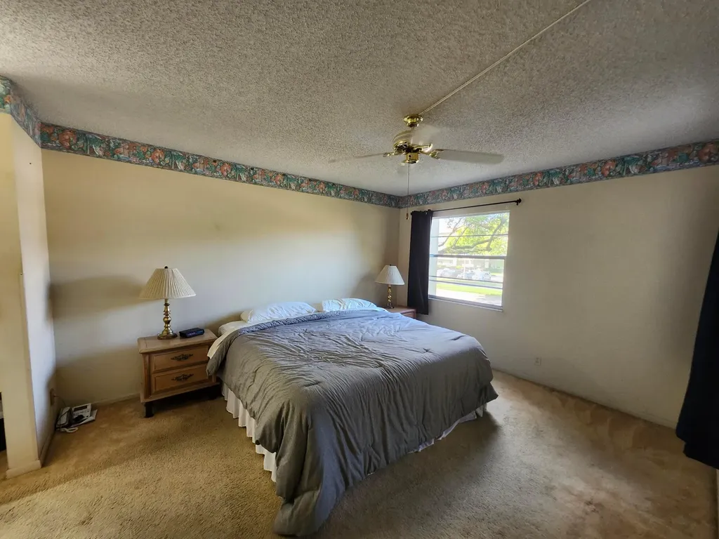 1100 SW 128th Terrace SW Pembroke Pines FL 33027