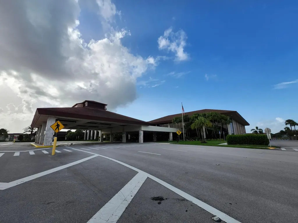1100 SW 128th Terrace SW Pembroke Pines FL 33027