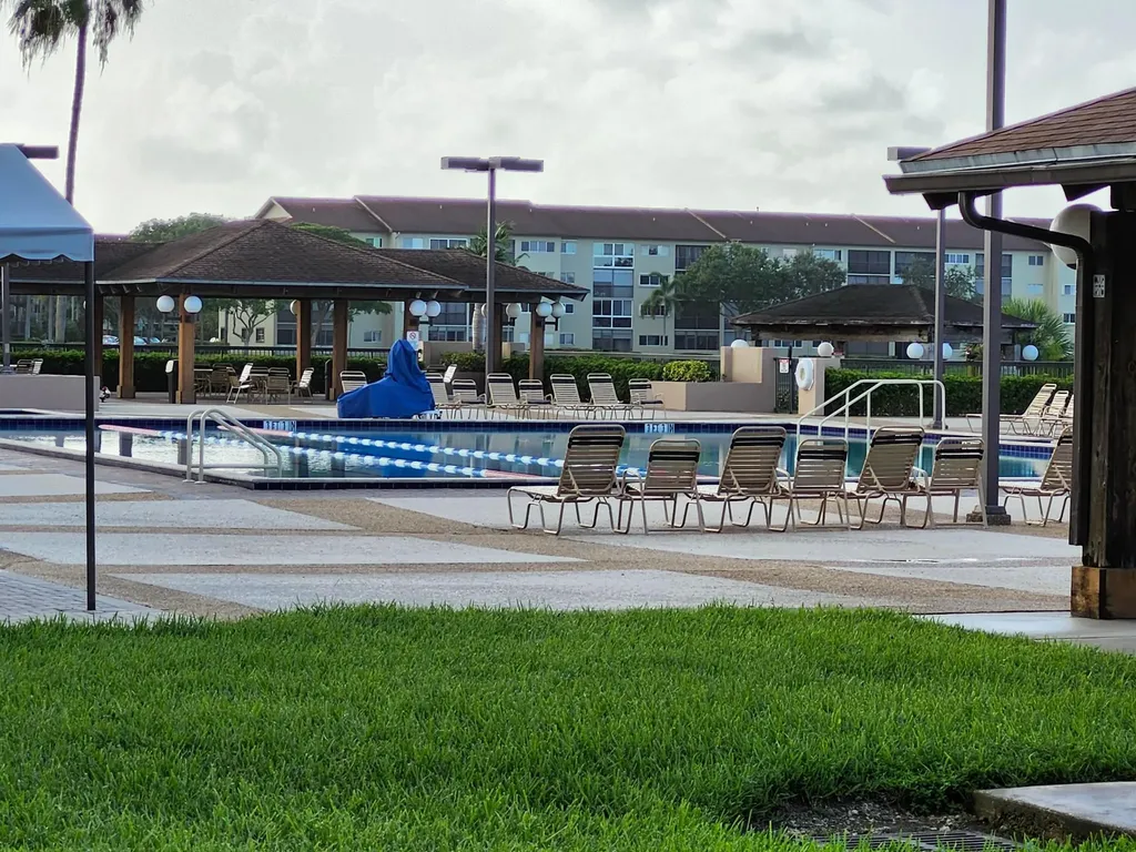 1100 SW 128th Terrace SW Pembroke Pines FL 33027