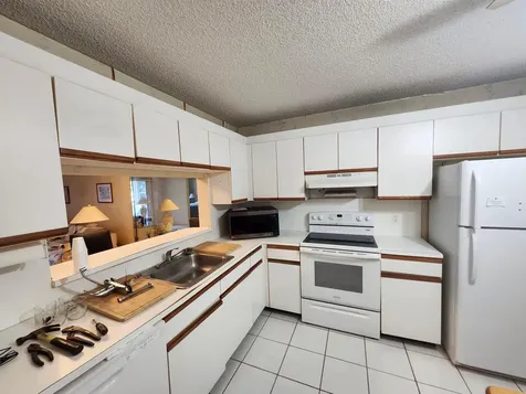 1100 SW 128th Terrace SW Pembroke Pines FL 33027