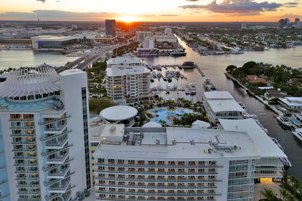 2321 SE 17th Street Fort Lauderdale FL 33316