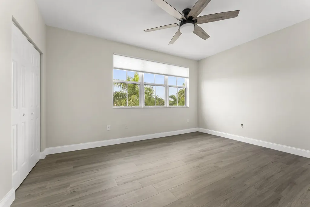 643 Casa Loma Boulevard Boynton Beach FL 33435