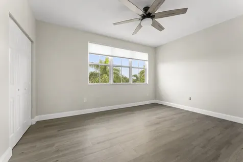 643 Casa Loma Boulevard Boynton Beach FL 33435