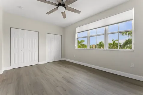 643 Casa Loma Boulevard Boynton Beach FL 33435