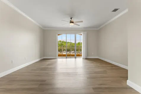 643 Casa Loma Boulevard Boynton Beach FL 33435