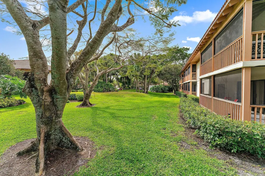 433 Brackenwood Lane N Palm Beach Gardens FL 33418