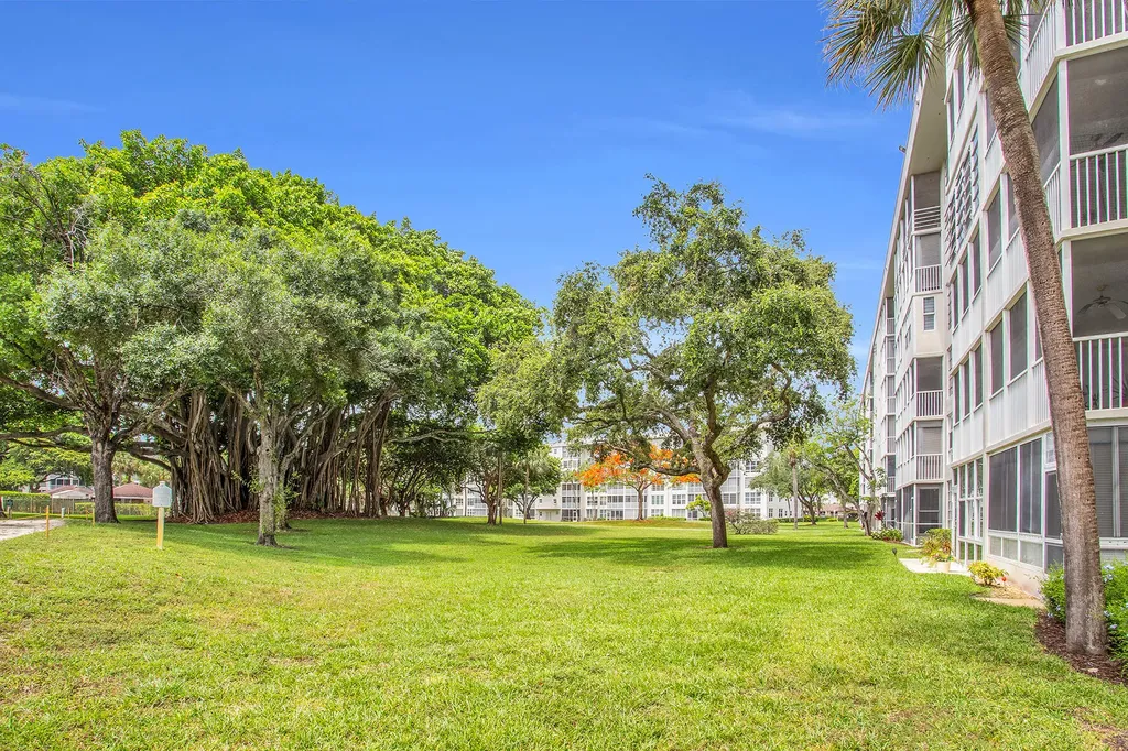 2600 S Course Drive Pompano Beach FL 33069
