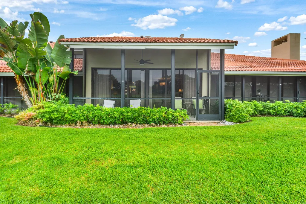 301 Old Meadow Way Palm Beach Gardens FL 33418