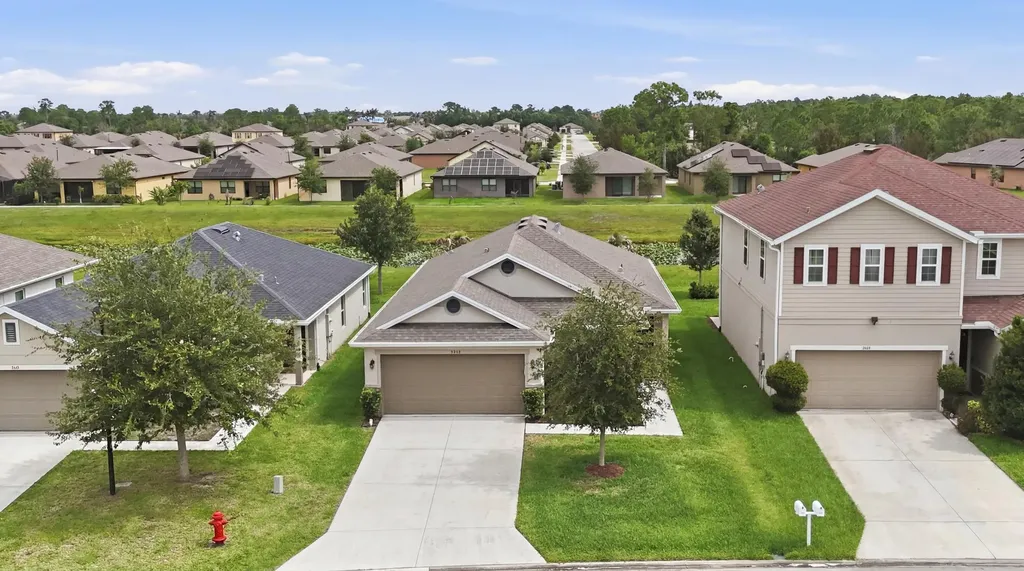 5655 NW Pine Trail Circle Port St Lucie FL 34983