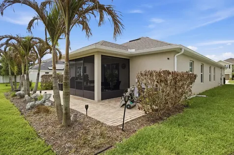 5655 NW Pine Trail Circle Port St Lucie FL 34983