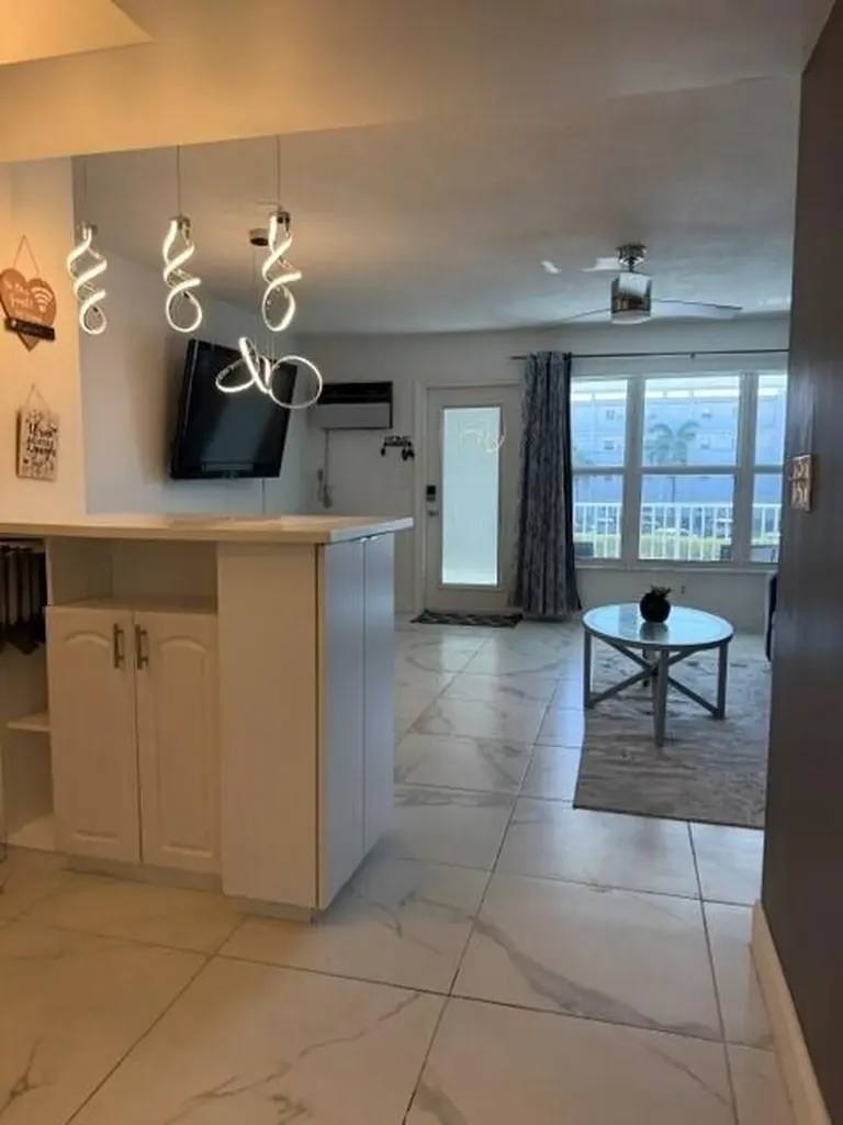 1110 N Riverside Drive Pompano Beach FL 33062