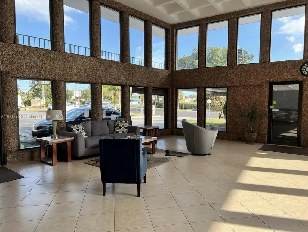 9235 SW 8th Street Boca Raton FL 33428
