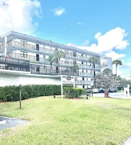 9235 SW 8th Street Boca Raton FL 33428