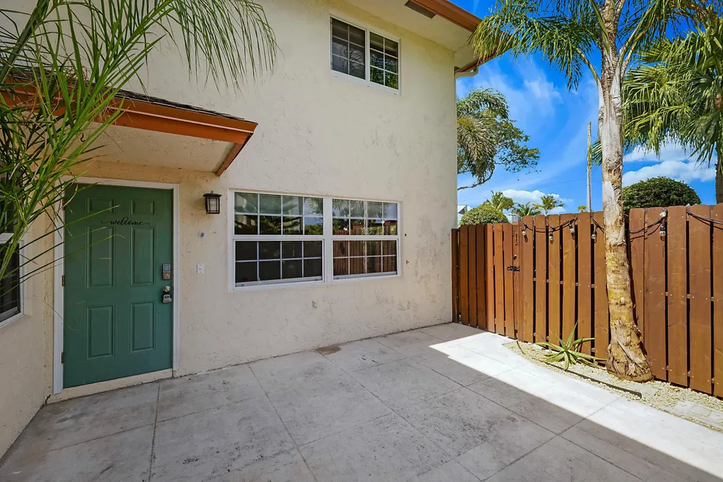 717 S Us Highway One Jupiter FL 33477